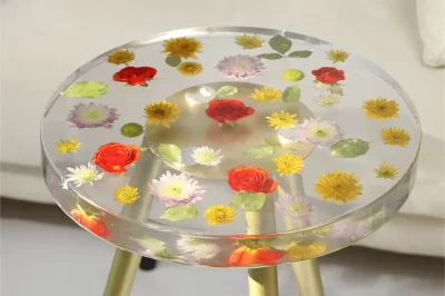 干花和环氧树脂桌子的制作教程