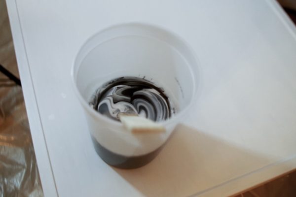 如何控制湿度以获得完美的树脂艺术？