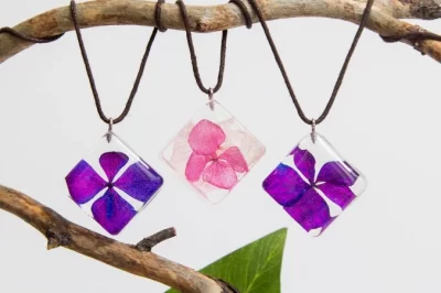 您可以在树脂中嵌入哪些物品？