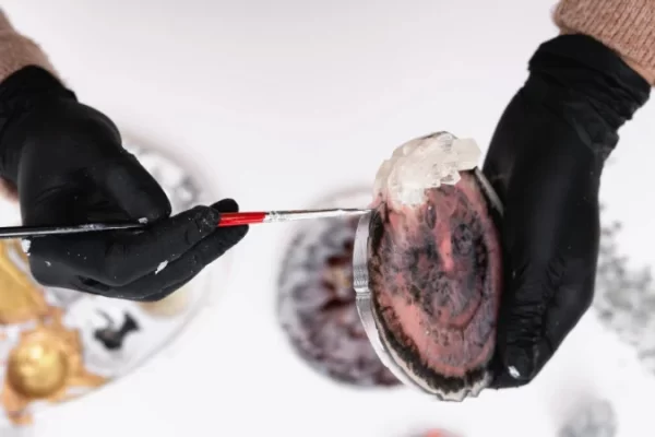 如何逐步制作树脂杯垫？