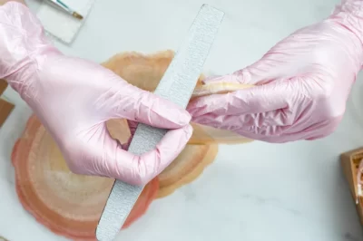 如何去除树脂图稿上的气泡？