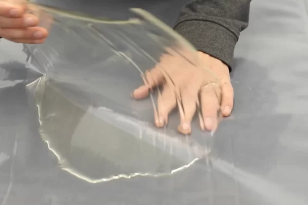 如何修复弯曲的环氧树脂？