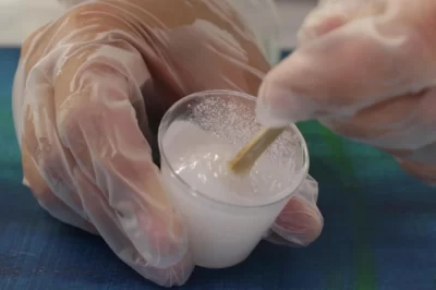 环氧树脂未固化粘手解决方法（固化不完全修复技巧）