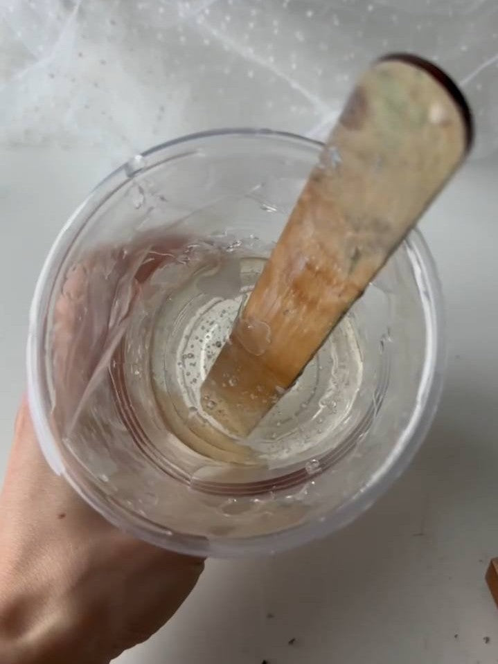 环氧树脂发热冒烟原因 (环氧树脂固化发热解决方法)