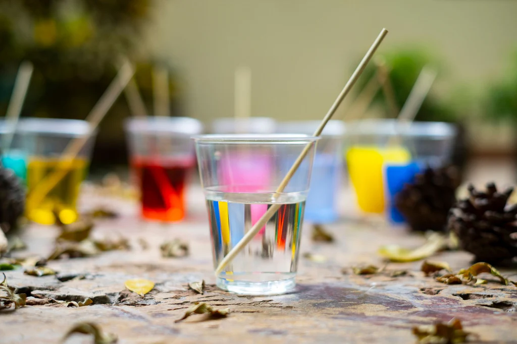 树脂气泡解决方法 (环氧树脂气泡产生原因及去除技巧)