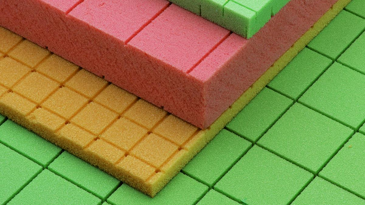 复合材料结构芯材选型指南（轻木 PVC 泡沫 PMI 蜂窝对比）