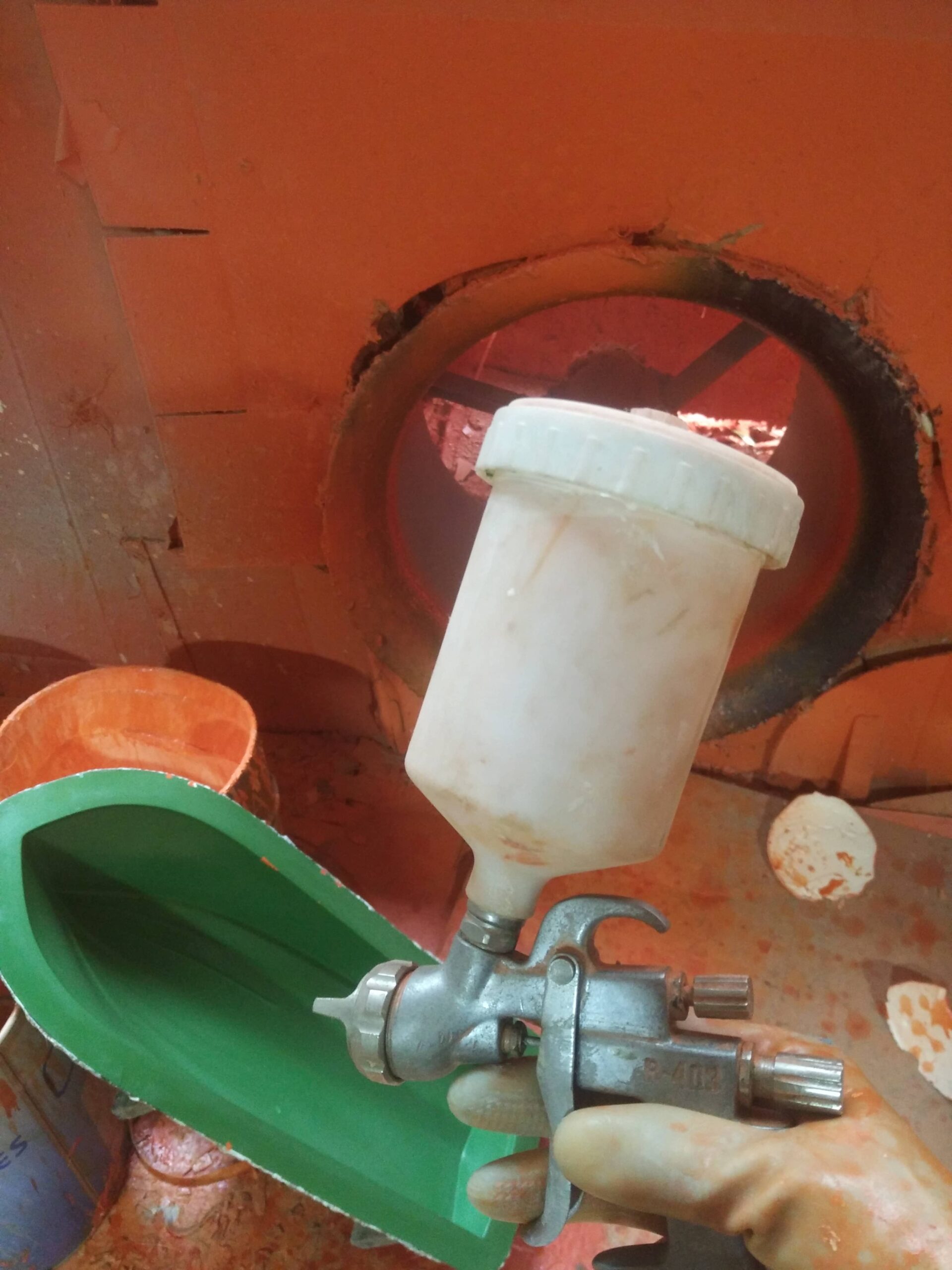 PVA 脱模膜使用指南(玻璃钢脱模膜施工教程)