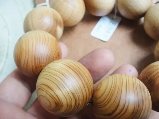 如何给柏木染色?