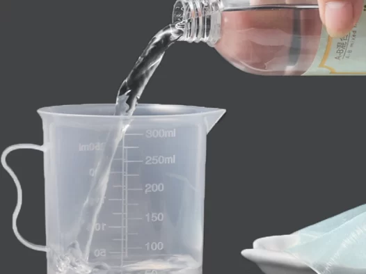 聚酯树脂和环氧树脂在性能上有什么区别？