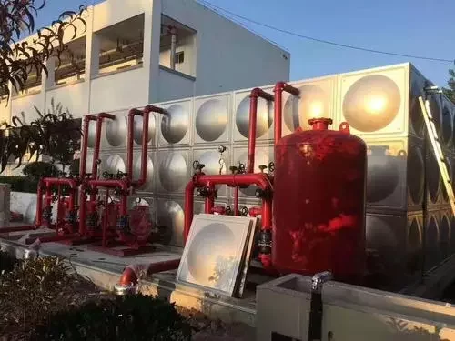 消防水箱玻璃钢漏水处理(渗漏原因排查与修复方法)